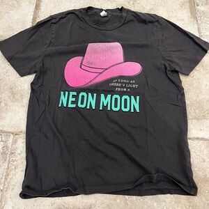 🌙 Neon Moon Graphic Tee – Pink Cowboy Hat Country Tee